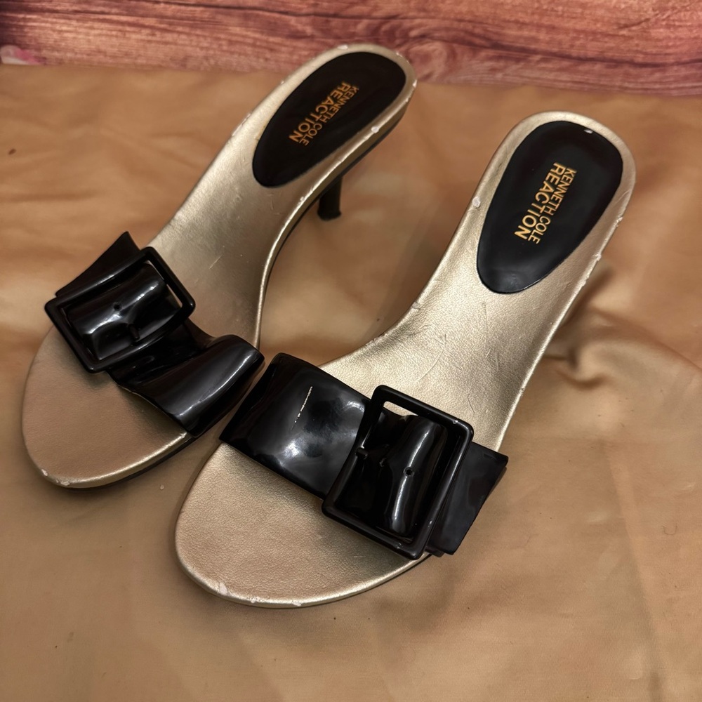 Kenneth Cole Reaction Gold Slide Heels w/ Black Buckle Kitten Heel Sandals 8.5